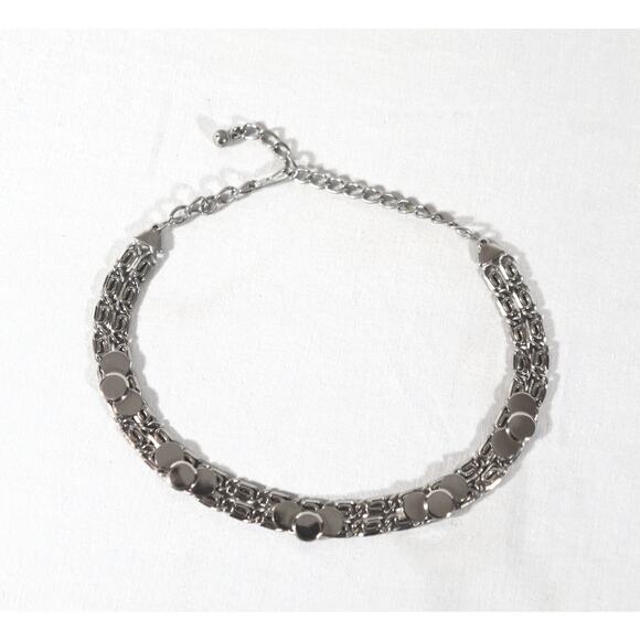 Silver Tone Choker Necklace Scroll Chain Links Three Coin Overlay Pattern - Picture 3 of 10